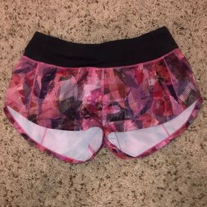 Lululemon size 2 shorts Multicolor pattern